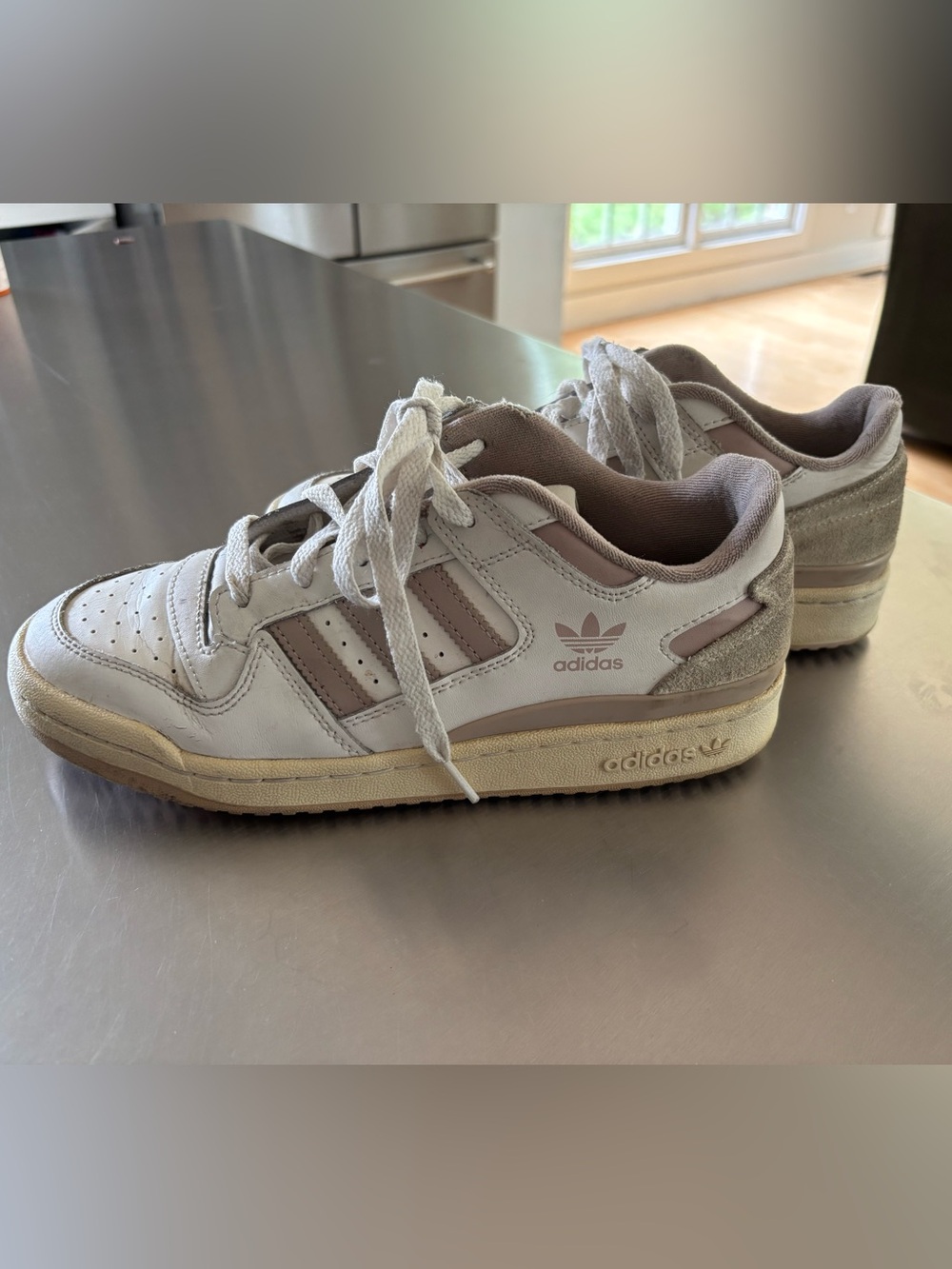Women’s adidas forum low